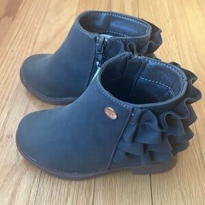 Brand New! Toddler girls Ruffle Booties